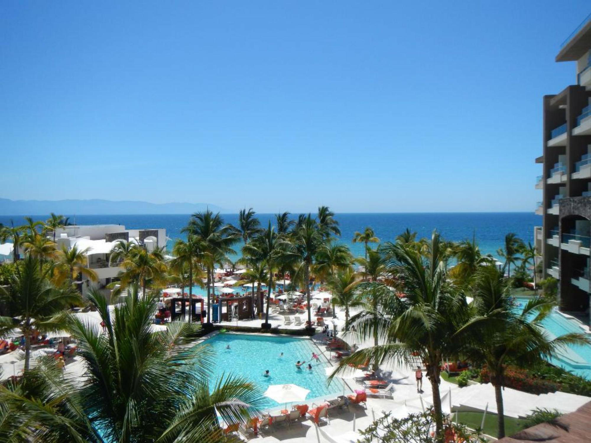 Resort Dreams Vallarta Bay & 5*