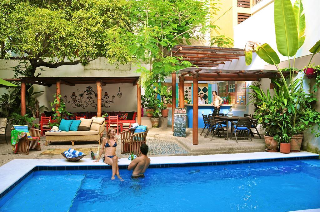 Mercedes Petit Hotel-adults Only 3*