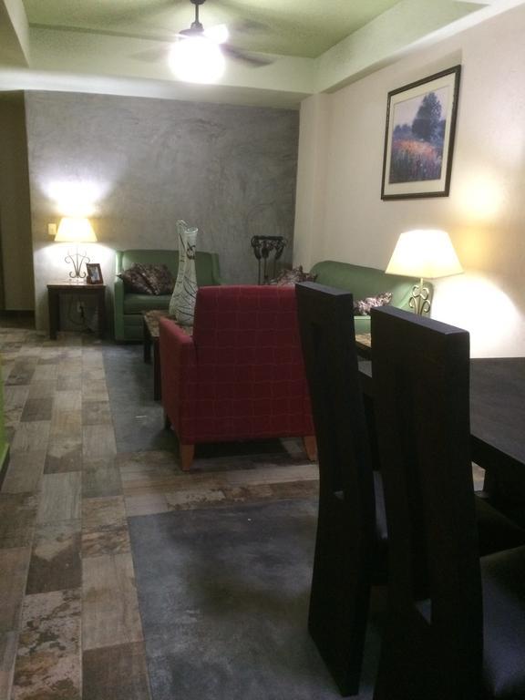 Condominio De Las Brisas Apartment