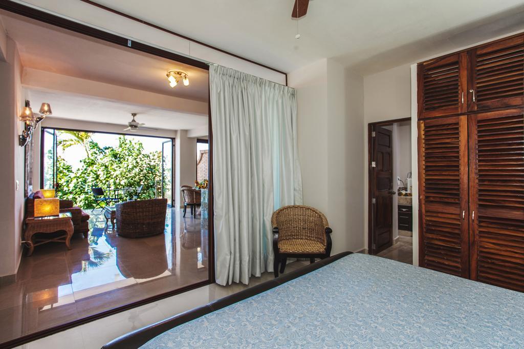 Vallarta Shores Apartahotel
