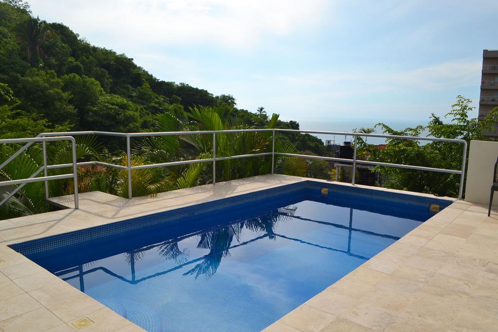 Apartment Torre Diamante 5 *