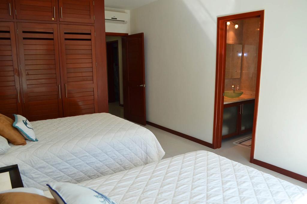 Apartment Torre Diamante 5