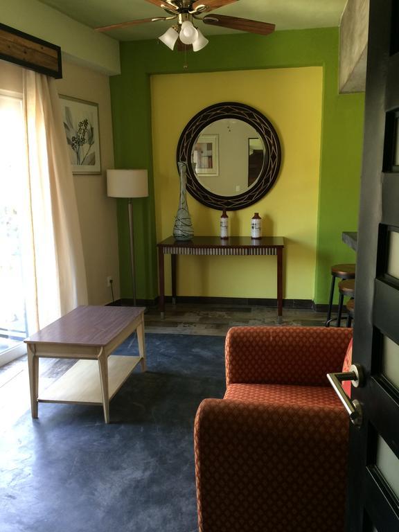 Condominio De Las Brisas *