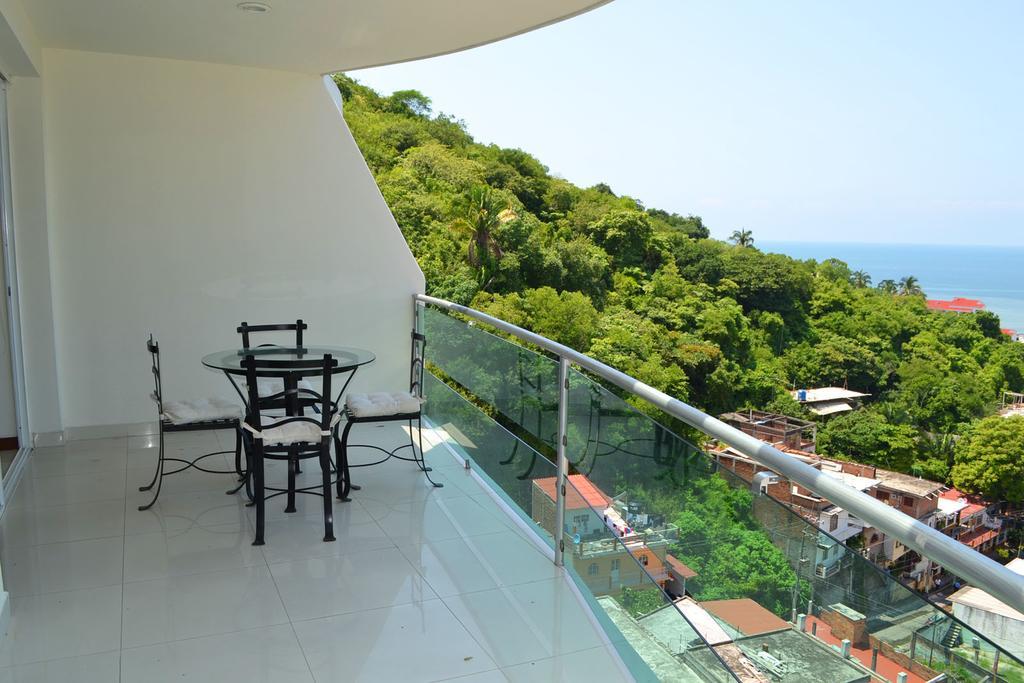 Torre Diamante 5 Apartment