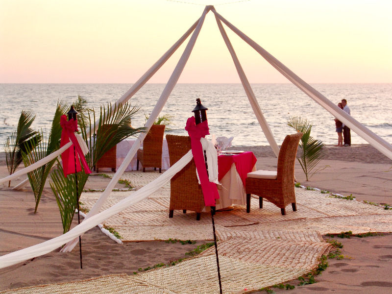 Resort Crown Paradise Club