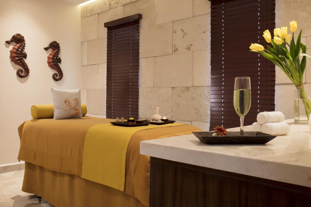 Crown Paradise Club 4*