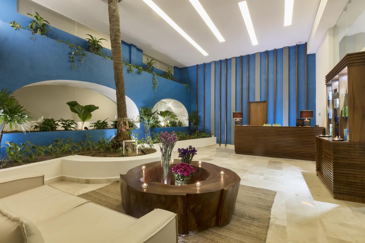 Crown Paradise Club 4*