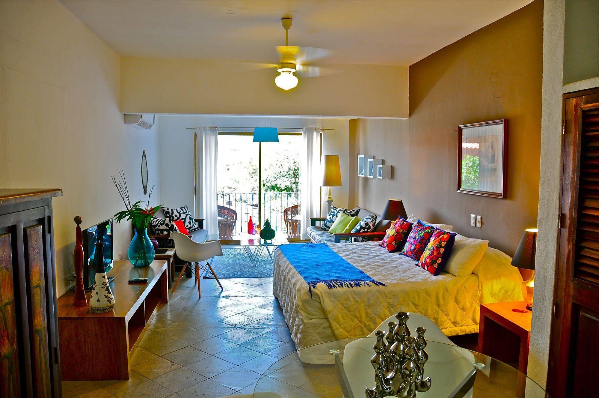 Mercedes Petit Hotel-adults Only Hotel Puerto Vallarta