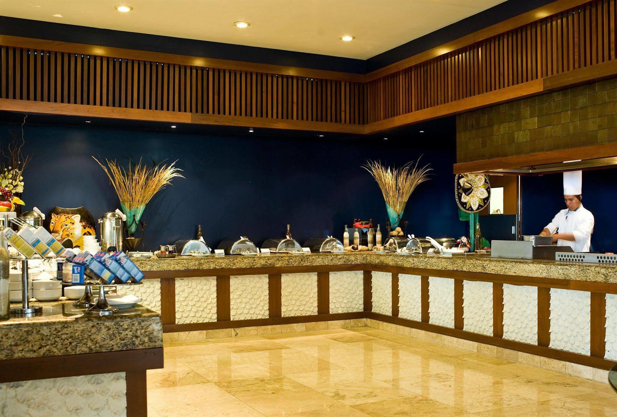 Ocean Breeze Nuevo Vallarta Hotel 4*