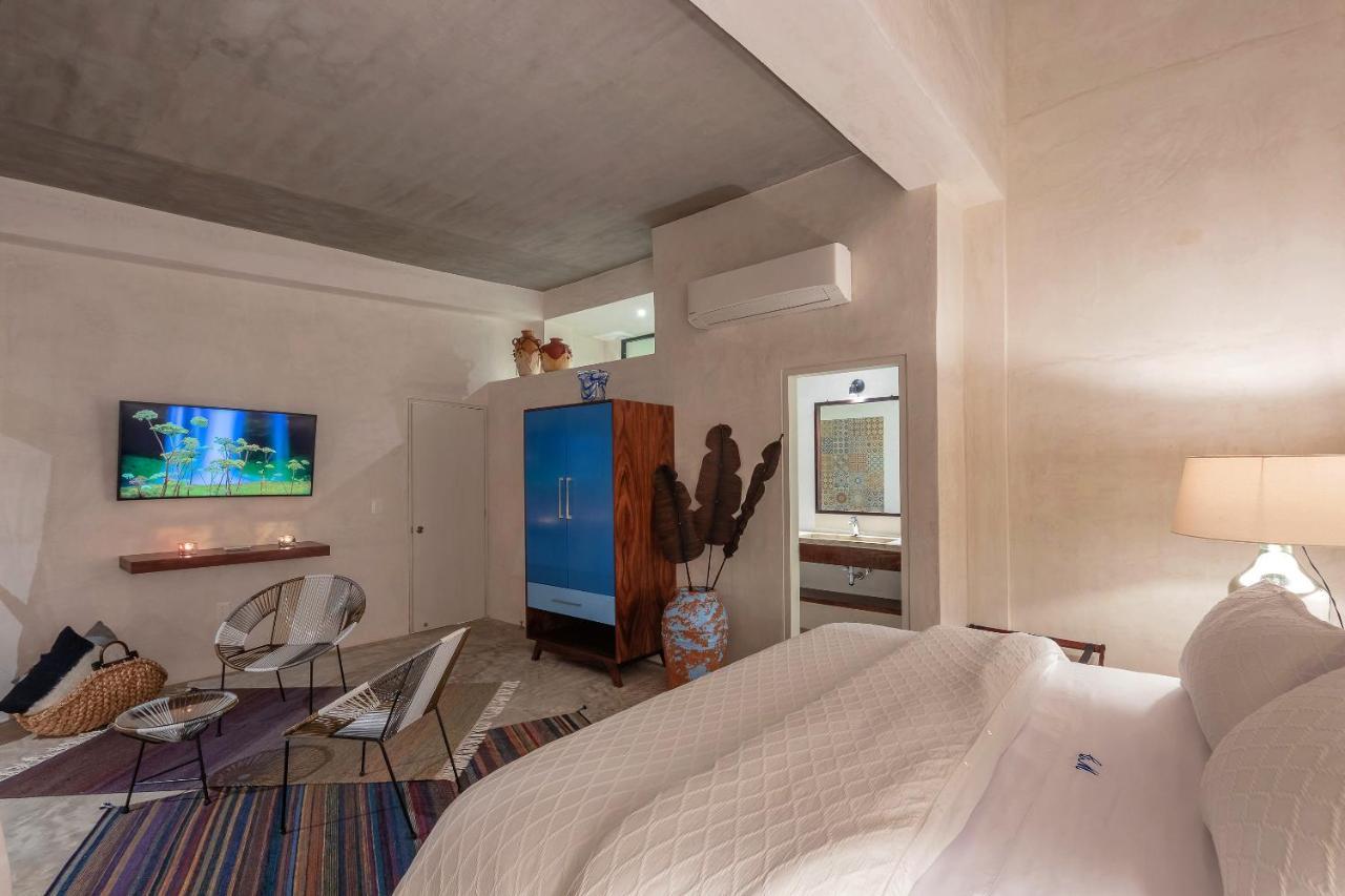 The Pool House By Casa Muni Bed & Breakfast *