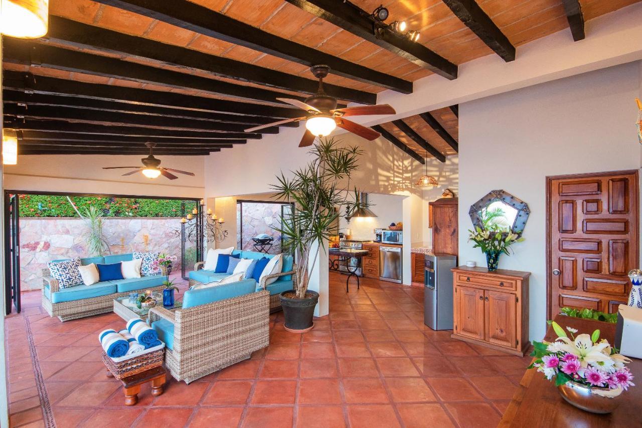 The Pool House By Casa Muni Bed & Breakfast