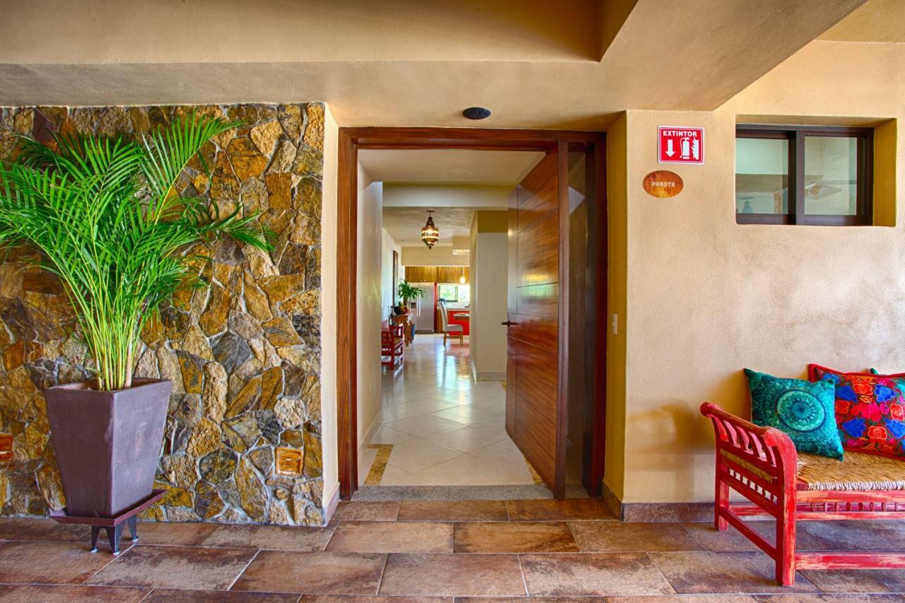 Hotel Vista Corona Luxury Puerto Vallarta