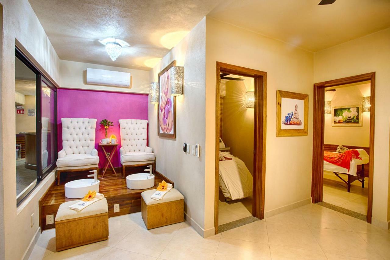 Vista Corona Luxury Puerto Vallarta
