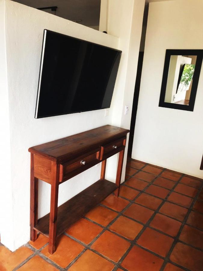 Apartment Brisas Del Mar Studio Steps Away From Muertos Beach *