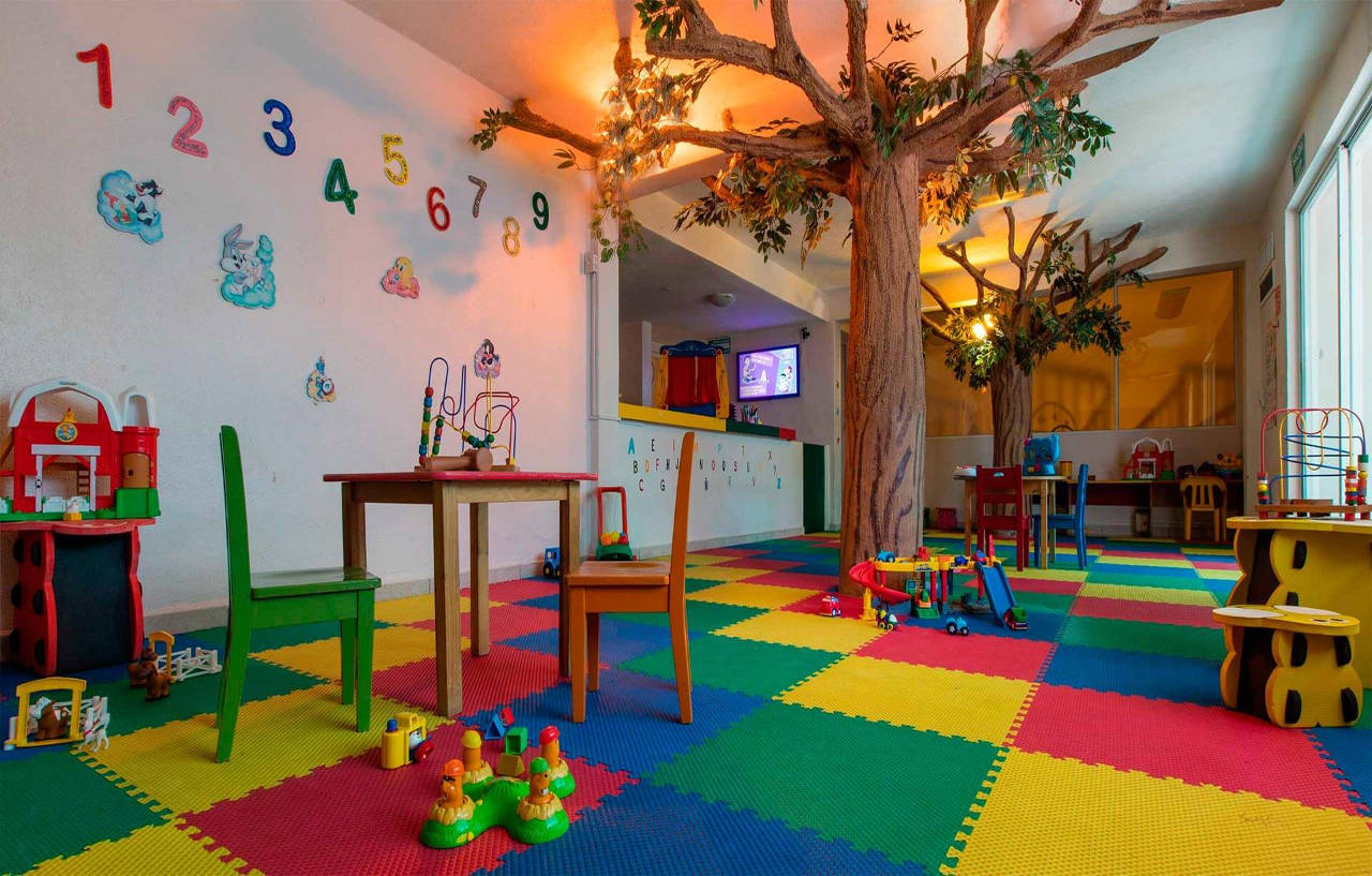 Crown Paradise Club 4*