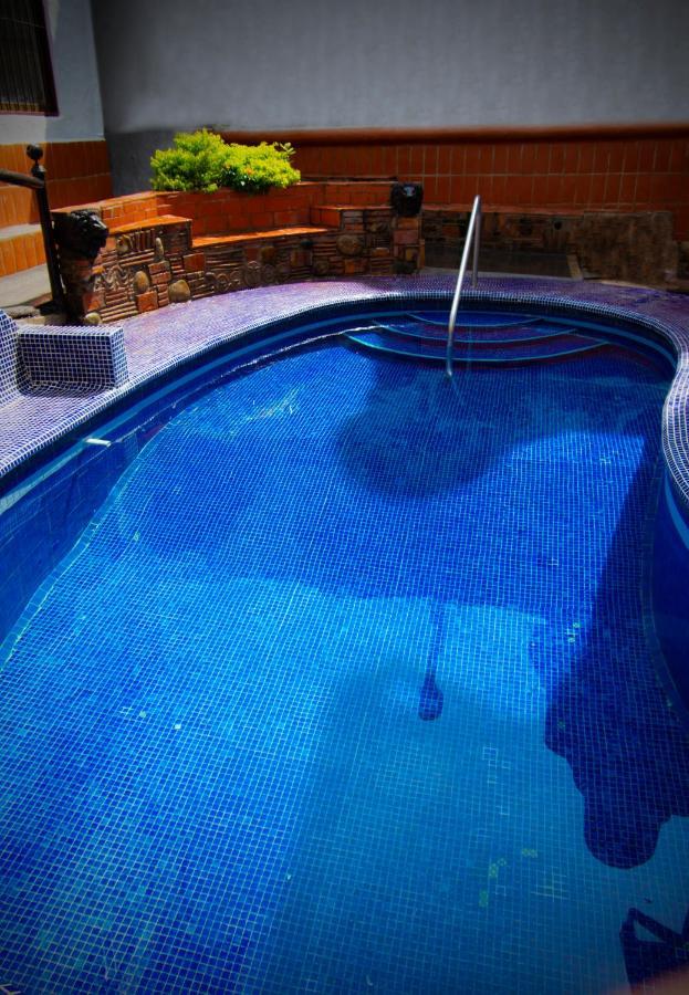 Lgbtq Hotel&suites - Hacienda Vallarta