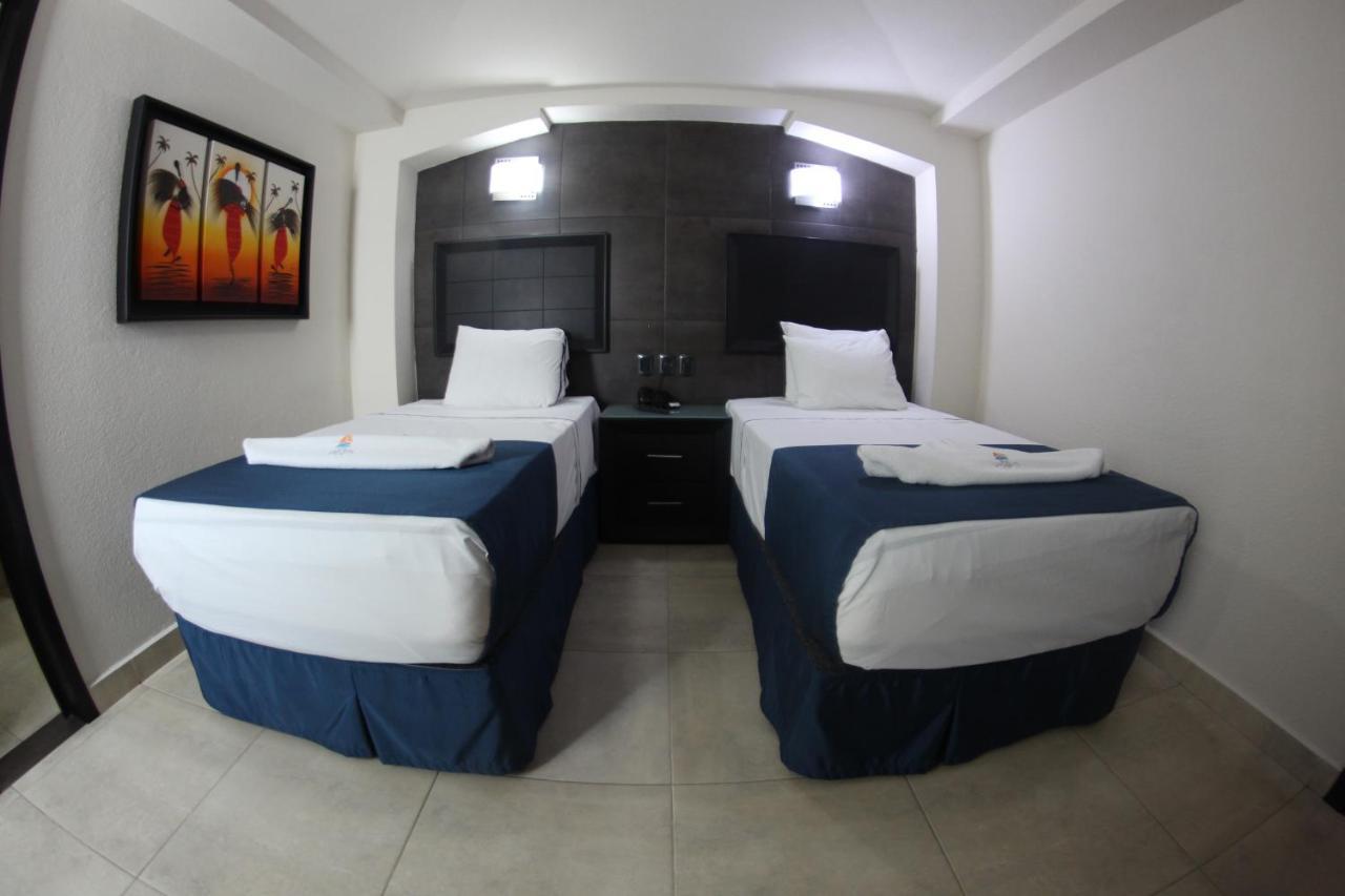 Portonovo Plaza Malecon Hotel Puerto Vallarta