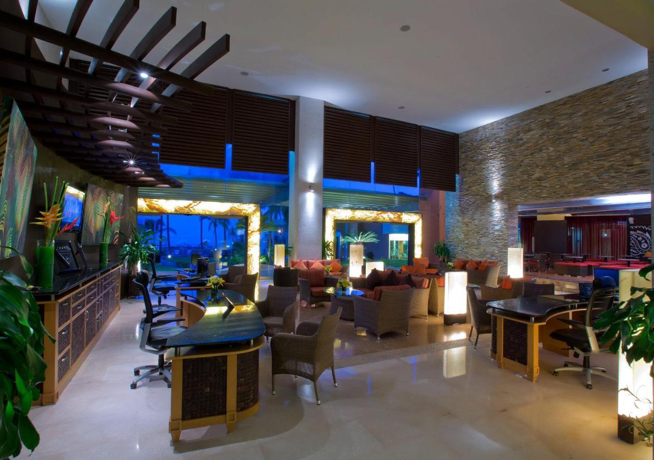 Sunset Plaza Puerto Vallarta
