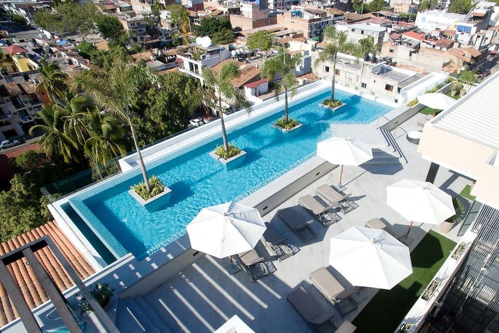 Floor 2 Bedroom At Zenith
