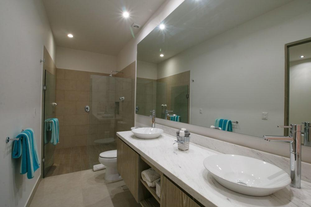 Floor 2 Bedroom At Zenith 3* Puerto Vallarta