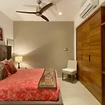 Loft 268-208