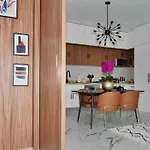 Modern 1 Bedroom