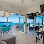 Stunning Views~2 Min-Romantic Zone~Free Transport~
