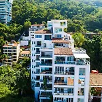 Stunning Views~2 Min-Romantic Zone~Free Transport~