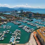 Condominio Marina Golf #204A