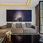 Pier 57 - 410 Amazing 2 Bedroom Condo Romantic Zone