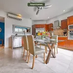 V399 Amazing 1Br Condo With Rooftop Pool In Zona Romantica