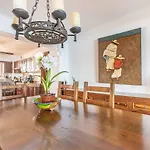 Ocean View 2Br Condo-Balcony-Beach-Pool