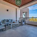 Las Verandas