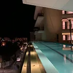 1Bedroom 2Balconies Plus Unique Bar Street View Condo In Pavilion