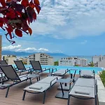 Big Corner Balcony, Pool & Gym