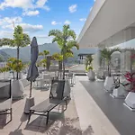 Relax In Style At Loft 268, Pool, Gym, Bbq