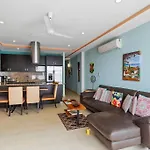 Luxury Rz Condo 1 Block From Beach!