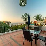 Two Story Condo With Amazing Ocean-Sunset Views