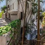 Authentic Condo - Zona Romantica