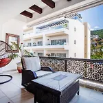 2Br With Workspace, Mini-Bar And Pool