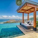 Luxury Oceanview Condo - Rooftop Pool - Downtown
