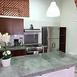 Cozy & Bright Apartment Near The Beach And Close Walk To Malecon