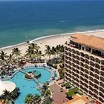 Holiday Inn Beach Resort Puerto Vallarta