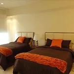Unlimited Luxury Villas - Del Canto Condo