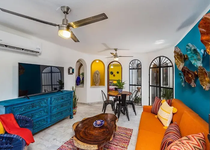 Authentic Condo - Zona Romantica
