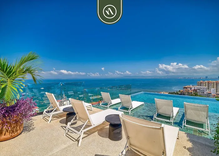 Luxury Oceanview Condo - Rooftop Pool - Downtown