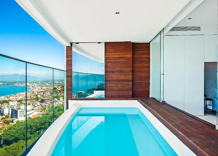 Avalon - 901 Luxurious & Best View 3 Bedroom Amapas