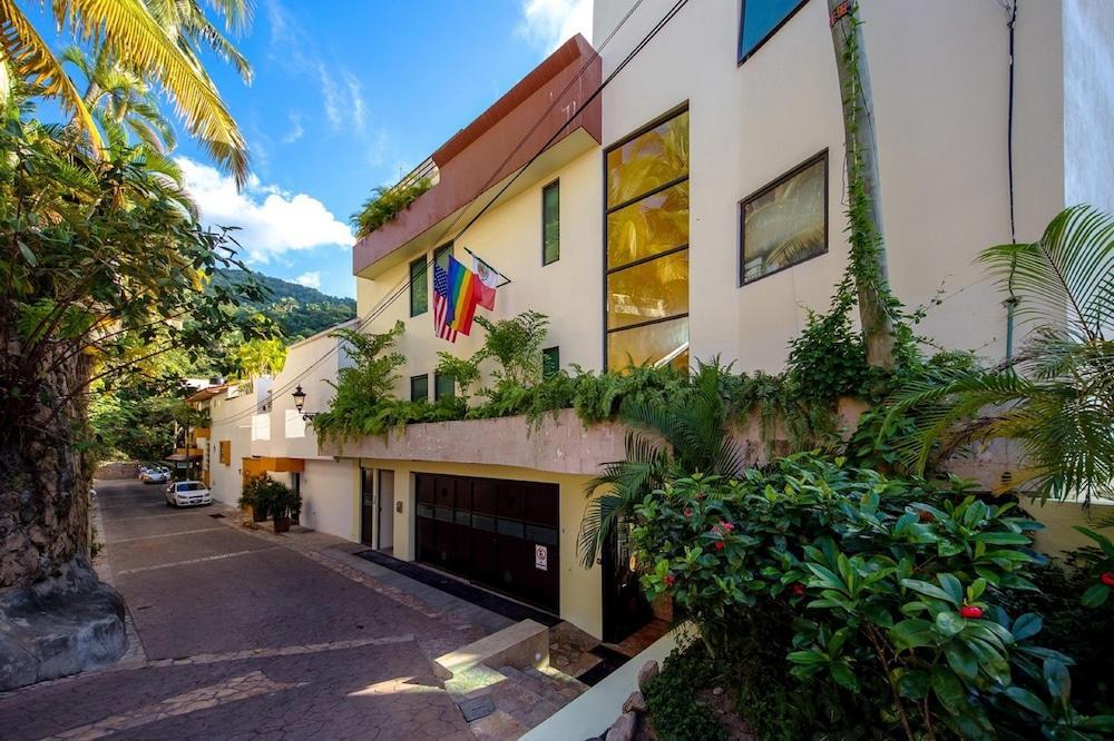 Casa Cupula Luxury Lgbt Boutique Hotel