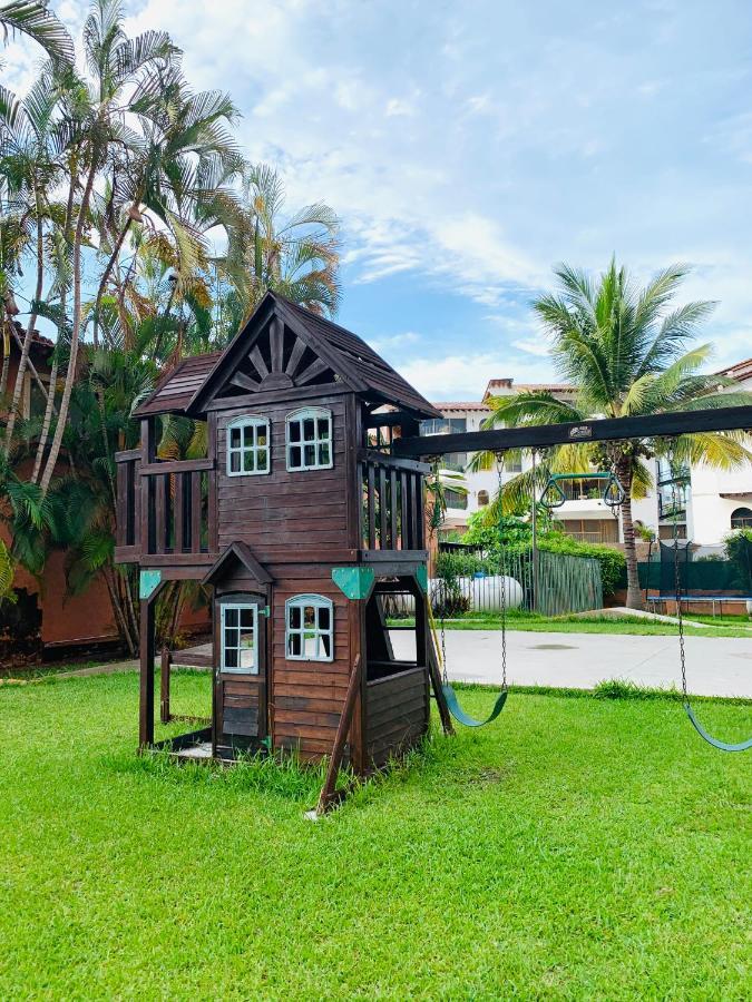 Departamento En Marina Vallarta New Listing Puerto Vallarta