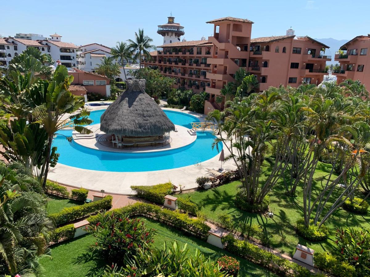 Apartment Departamento En Marina Vallarta New Listing *